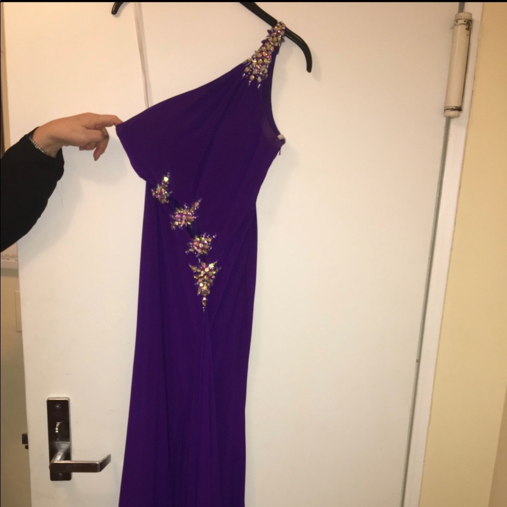 This gown is in good condition